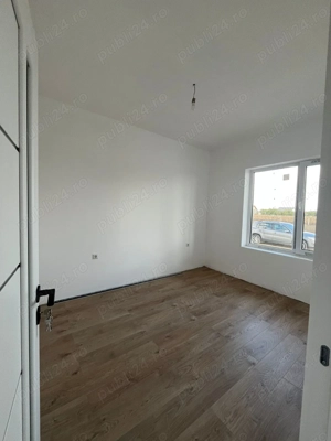 Vând casă în Sântion - imagine 3