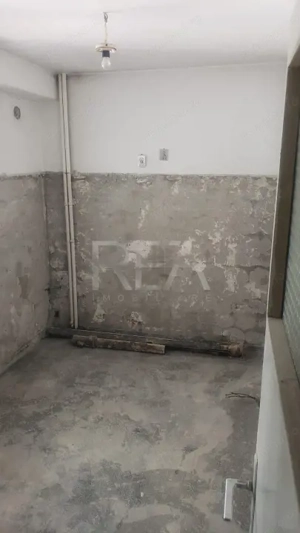 2 Camere , Decomandat , Etaj 1/7 ,  Zona Giurgiului - imagine 7