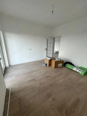 Vând casă în Sântion - imagine 9