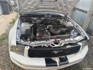2x Ford Mustang Mk5 v6 4.0 2007 - imagine 8