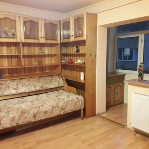 Inchiriez apartament