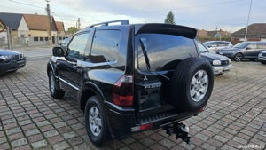 Mitsubishi Grand Pajero - imagine 4 Mitsubishi Grand Pajero - imagine 4