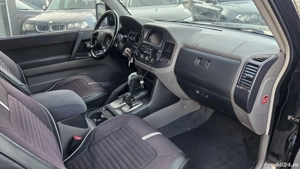 Mitsubishi Grand Pajero - imagine 8 Mitsubishi Grand Pajero - imagine 8