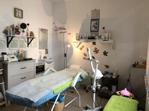 Colegă cameră cosmeticiana, gene, make-up  - imagine 2