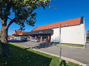 De inchiriat spatiu comercial, central Mosnita Veche, in incinta Old Town Shopping Center