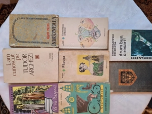 Lot 18 -  Carti beletristica (vechi)  (buc = 8) 