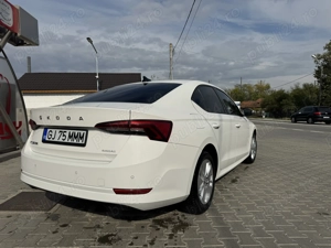 Skoda Octavia 4 - 2.0 TDI 2020 - imagine 2 Skoda Octavia 4 - 2.0 TDI 2020 - imagine 2