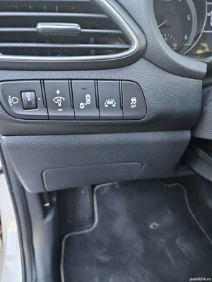 Hyundai i30 1.6 crdi euro6 - imagine 7