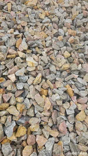 Piatra naturală amenajati bolovani calcar granit marmura