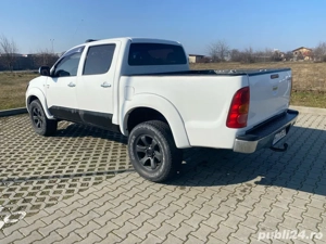 vand Toyota Hillux - imagine 3