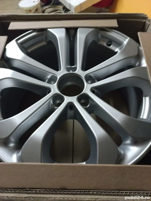 Jante si cauciucuri iarna Mercedes Set