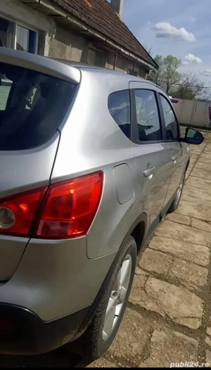 vand nissan  - imagine 4