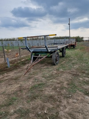 Vând remorcă trailer baloți