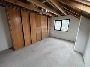 Casă de vânzare în Câmpulung la preț de apartament. - imagine 4