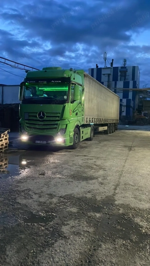 Vand cap tractor Mercedes Actors  - imagine 4