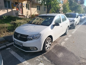 Vând Dacia Logan