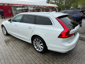 Volvo V90 Plugin hybrid 303 C.P motor termic + 98 c.p. motor electric - imagine 7
