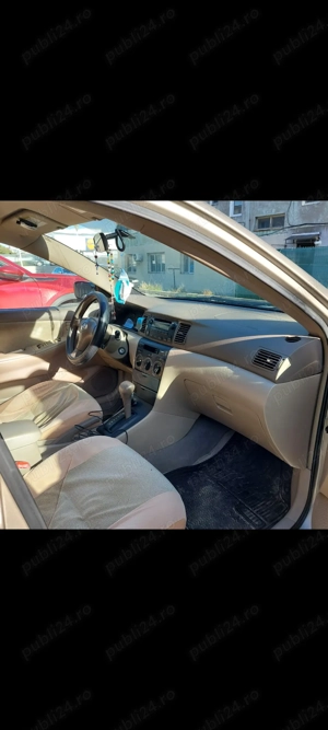 Toyota Corolla automată  - imagine 4