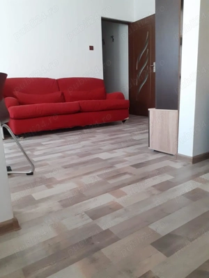 Ofer spre inchiriere apartament Resita - imagine 2 Ofer spre inchiriere apartament Resita - imagine 2