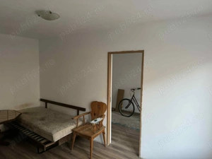 Vând apartament în Bocsa