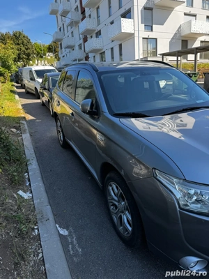 Vand   Schimb Mitsubishi Outlander mai multe poze si video in privat - imagine 4