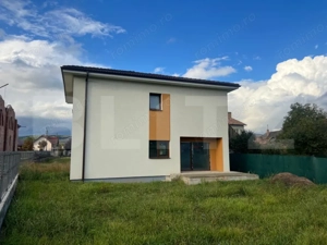 Casă individuală, 5 camere, 520 mp teren, Zona de case Gilau !  - imagine 2