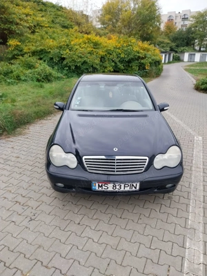 Vând Mercedes Benz stare foarte buna
