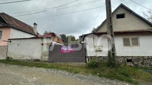 Casa individuala COMISION 0% cu 2 corpuri curte mare in Cisnadioara  - imagine 5