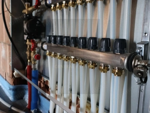 Apartament 3 camere, 75 mp utili + balcon, orientare Estica - imagine 18