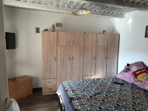 Casa de vanzare la tara - imagine 9