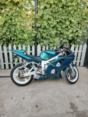 Yamaha R6 an 2000  600cm - imagine 4 Yamaha R6 an 2000  600cm - imagine 4