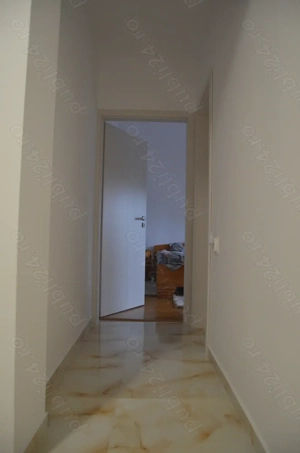 Predeal--Apartament cu trei camere - imagine 3