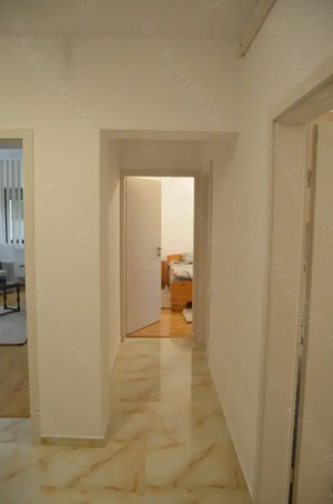 Predeal--Apartament cu trei camere - imagine 13