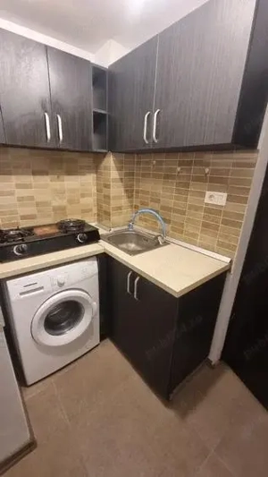 Închiriem garsonieră 