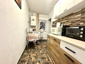 Apartament cu o camera, centrala proprie, mobilat si utilat - imagine 4 Apartament cu o camera, centrala proprie, mobilat si utilat - imagine 4