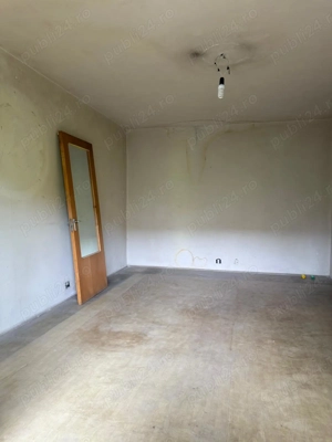 Vand apartament 4 camere, decomandat, etaj 1 - Rahova, Sos.Salaj