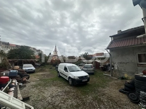 Casa individuala pretabila spatiu comercial teren 400 mp Piata Cluj