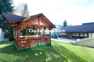 Complex turistic de vânzare, chiar în centrul staţiunii Durău. - imagine 2