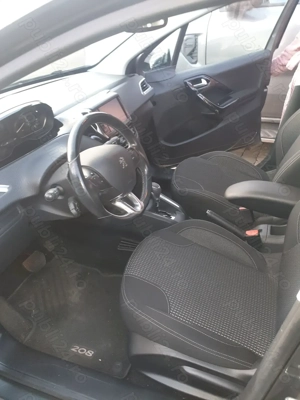 Se vinde Peugeot 208, 2017 automată - imagine 2
