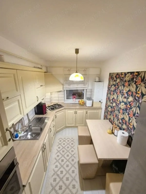 Vând apartament cu 3 camere