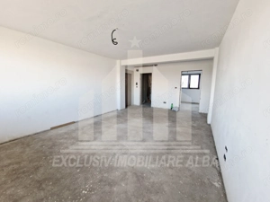 Apartament cu 3 camere, bloc nou, Cetate - Micesti