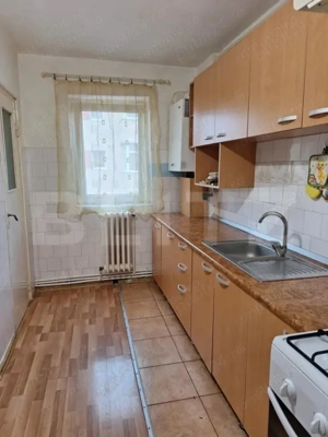 Apartament 3 camere, 65 mp, zona Cetate - imagine 3