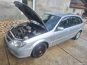 Dezmembrez Mazda 323F - imagine 3