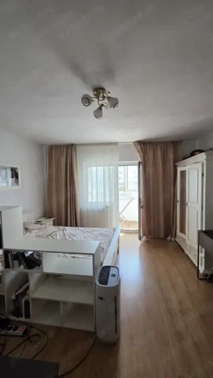 Garsonieră spațioasă și luminoasă, etaj 6/8 – la 10 min de metrou Timpuri Noi - imagine 2 Garsonieră spațioasă și luminoasă, etaj 6/8 – la 10 min de metrou Timpuri Noi - imagine 2