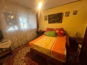 Apartament trei camere - Zona Școala nr. 10 - etaj 2 - imagine 3