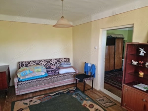 Casa in mediu rural cu teren - imagine 9