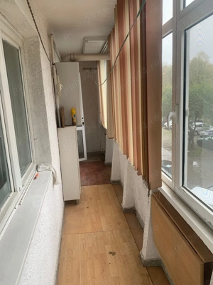 apartament 3 camere semidecomandat - imagine 4