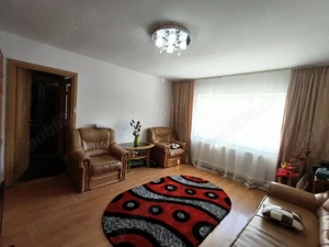 De vânzare apartament 2 camere in Curtea de Argeș lângă Mănăstire - imagine 2