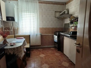 De vânzare apartament 2 camere in Curtea de Argeș lângă Mănăstire - imagine 3