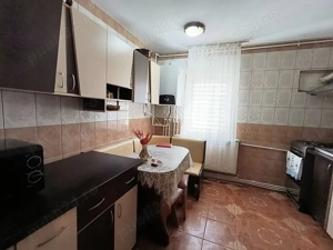 De vânzare apartament 2 camere in Curtea de Argeș lângă Mănăstire - imagine 4